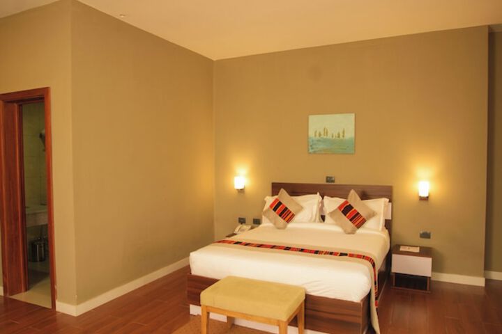 Room 34 of 63