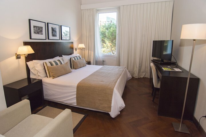 Room 8 of 54