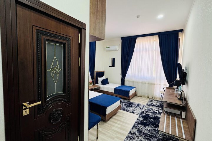 Room 17 of 35