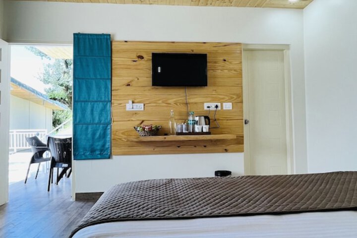 Room 7 of 28