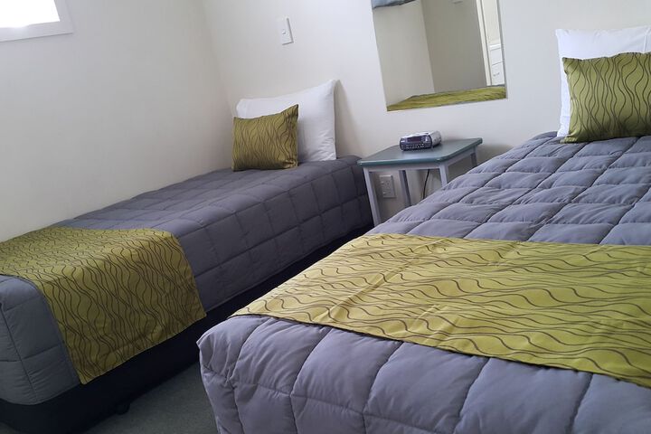 Room 4 of 68