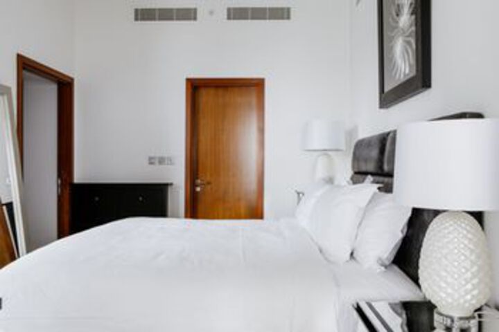 Room 14 of 26