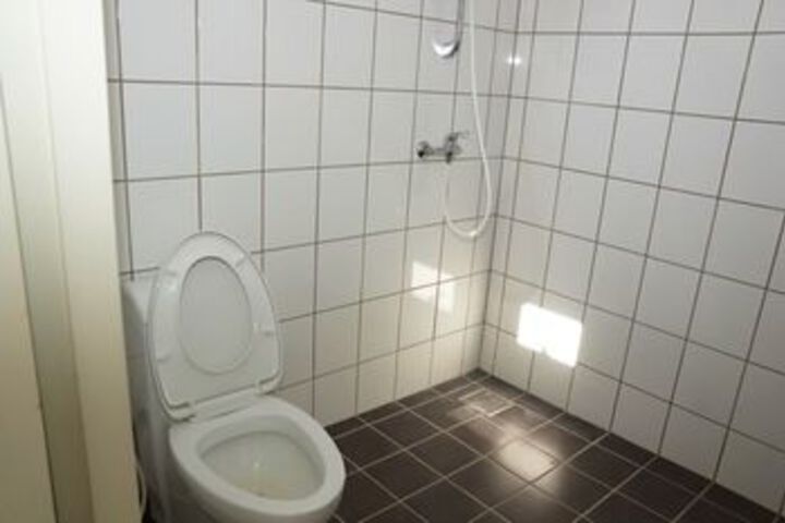 Room 8 of 35