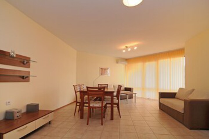 Room 7 of 30