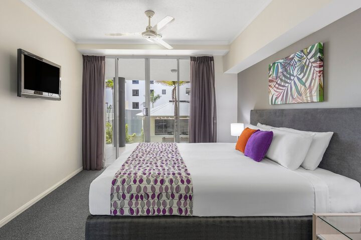 Room 10 of 52