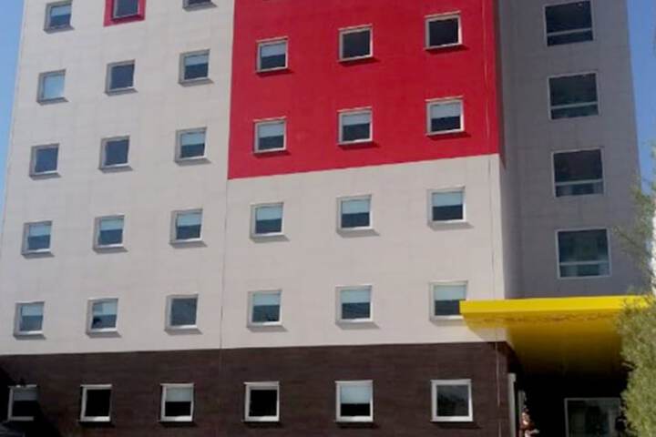 Exterior of hi! Fundidora