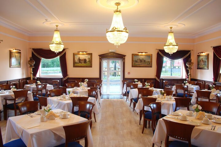 Dining Photos