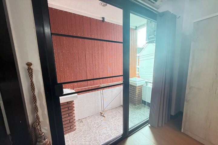 Room 43 of 61