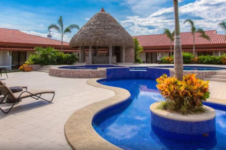 Pool 14 of 37
