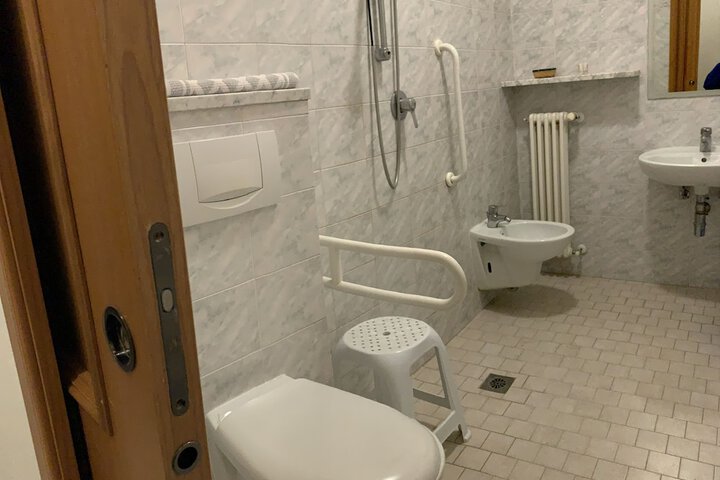 Room 49 of 70
