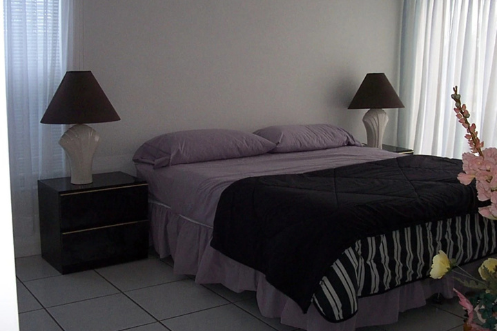 Room 2 of 18
