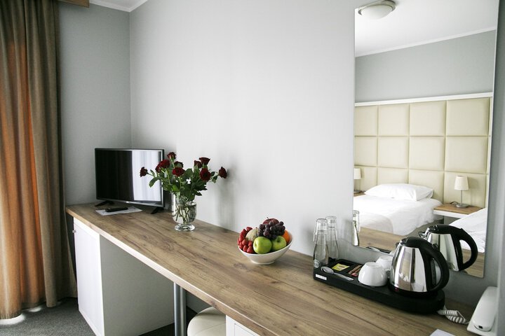 Room 16 of 43