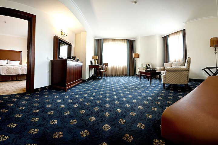 Room 14 of 75