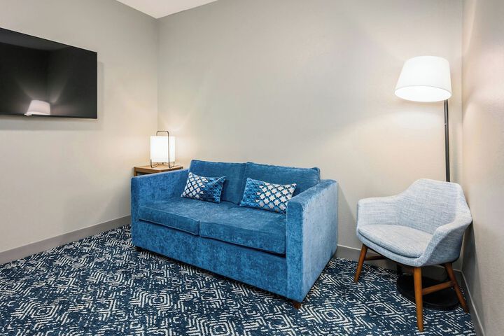 Room 47 of 84