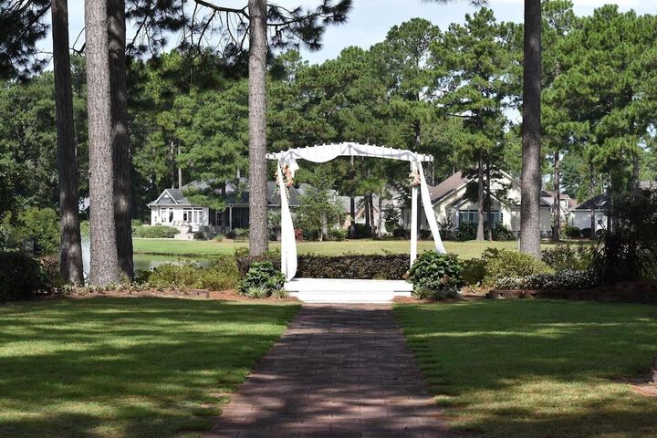 Property Grounds 27 of 36