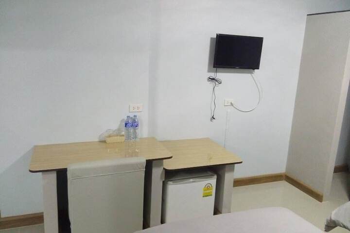Room 10 of 19