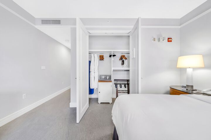 Room 7 of 25