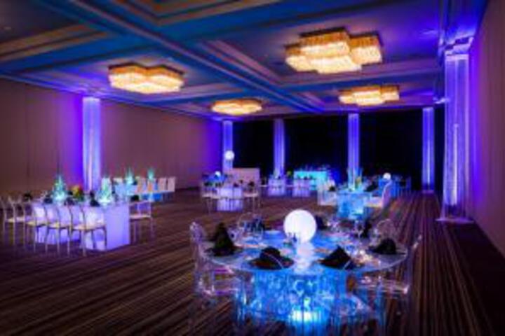 Ballroom/Hall 36 of 51