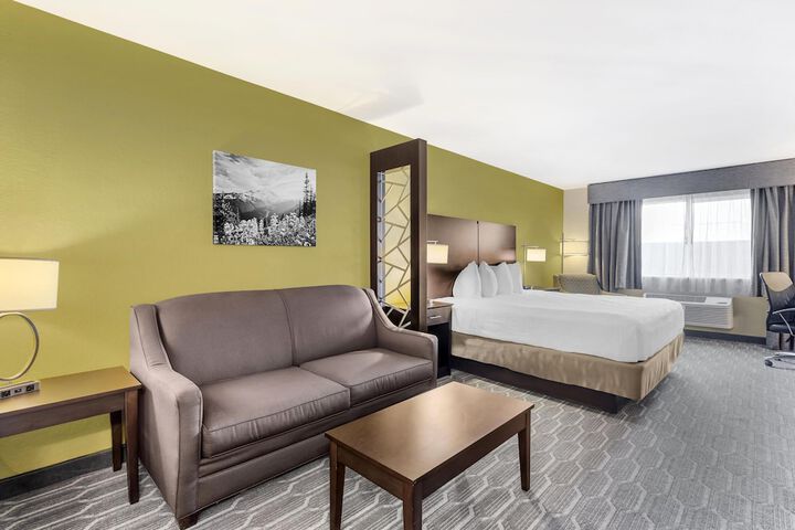 Room 5 of 43
