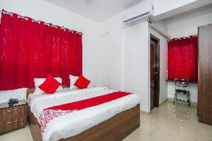OYO 18718 Pavitra Delux