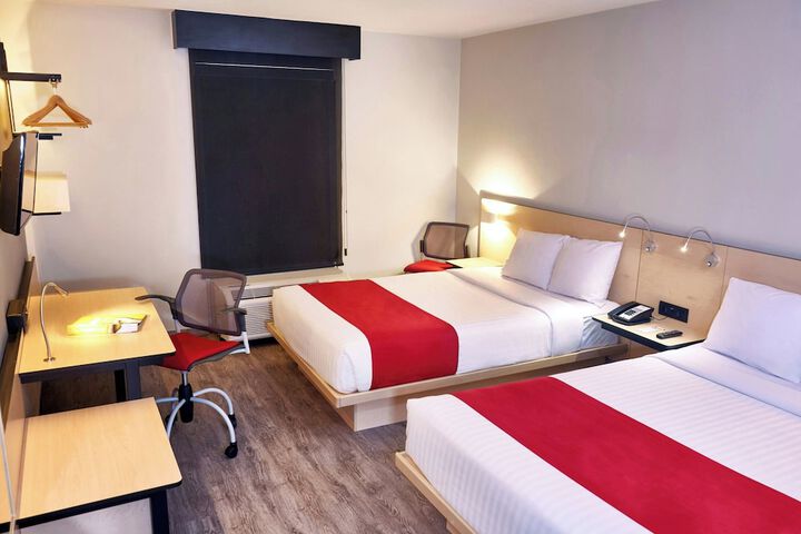Room 16 of 53