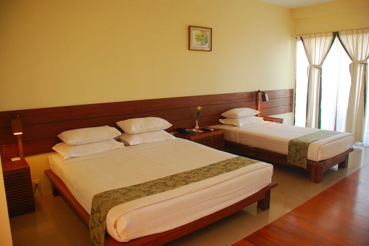 Room 8 of 47