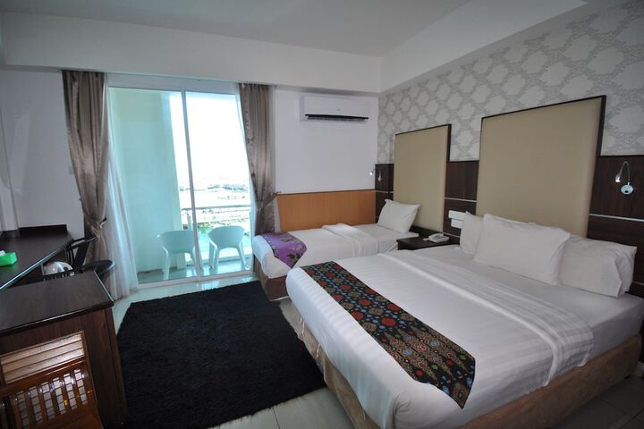 Room 15 of 49