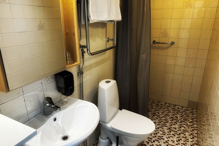 Clean Restrooms