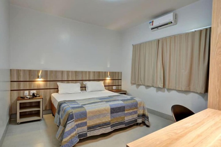 Room 10 of 21