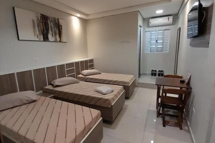 Room 7 of 16