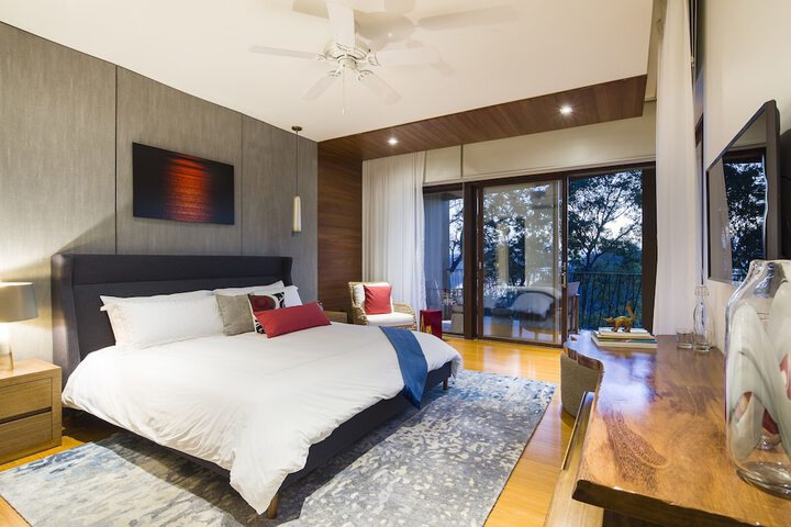Room 21 of 111