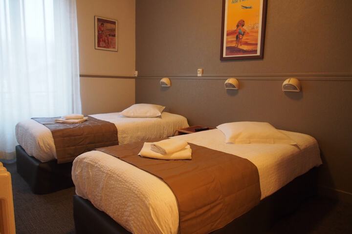 Room 16 of 62