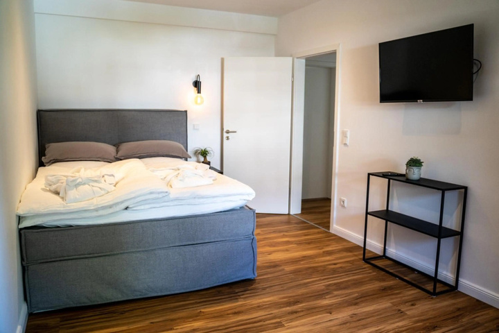 Room 2 of 13