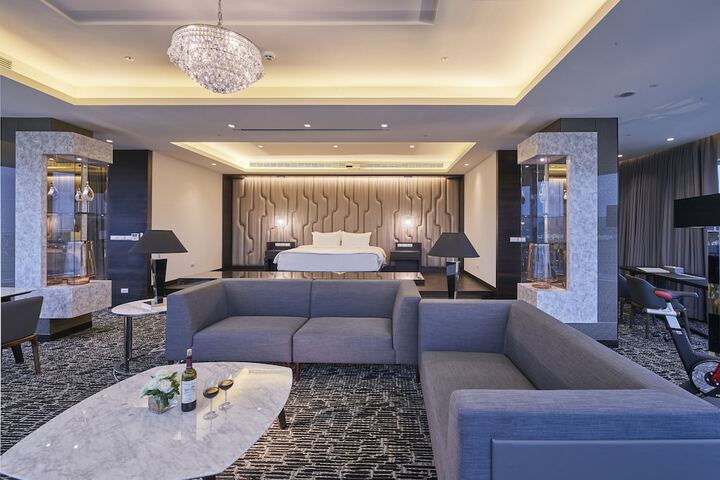 Room 55 of 120