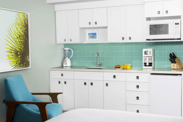 Private kitchenette
