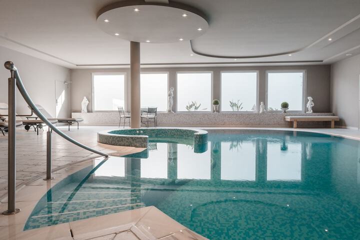 Pool 25 of 56
