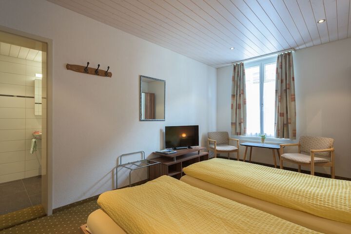 Room 41 of 120