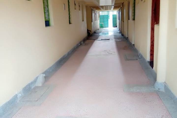 Ballroom/Hall 13 of 14