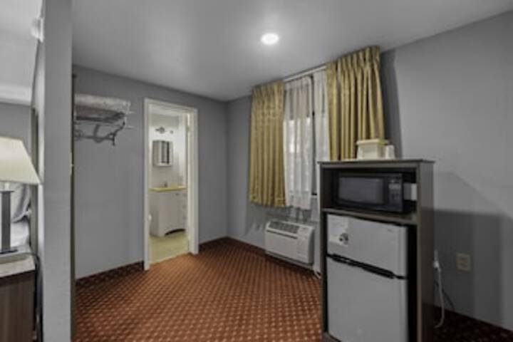 Room 37 of 129