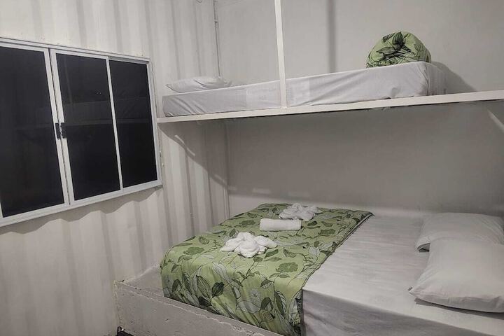 Room 27 of 135