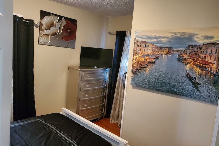 Room 21 of 33