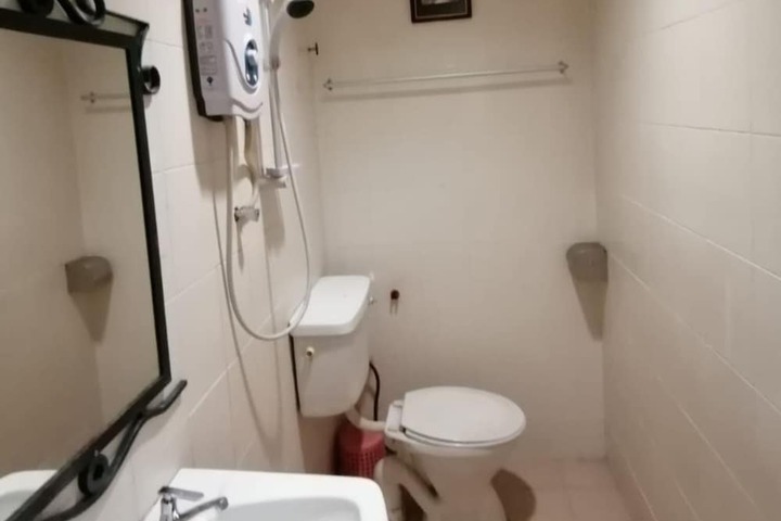 Room 45 of 49