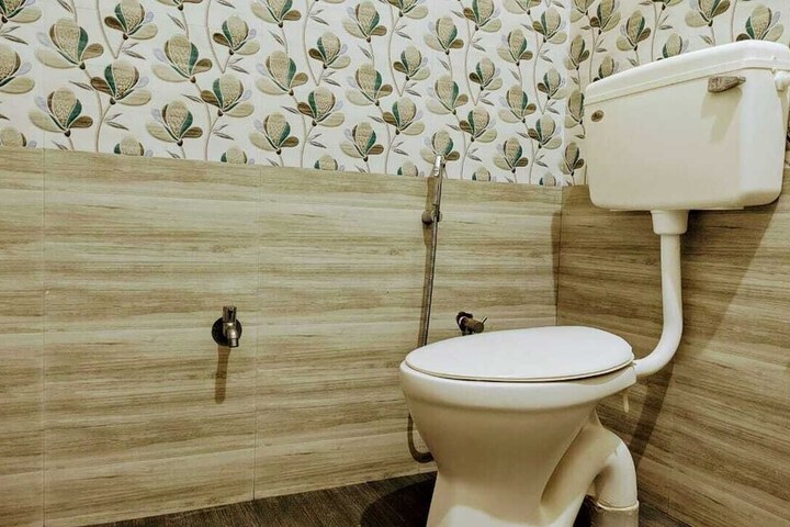 Room 62 of 63