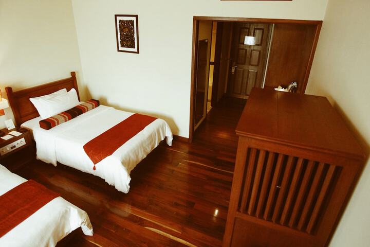Room 18 of 91
