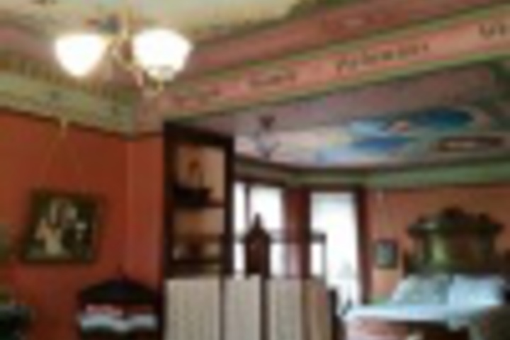 Room 100 of 192