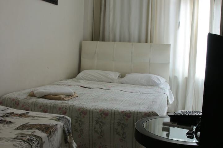 Room 3 of 33