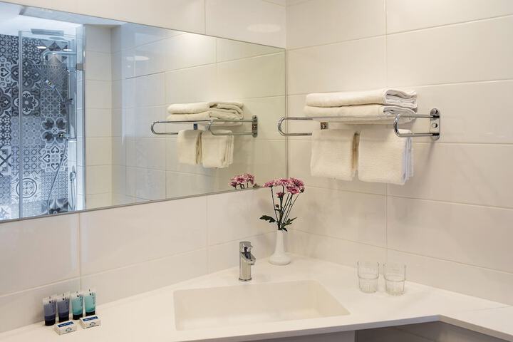 Bathroom Interior Photo