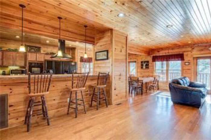 Photo of Mountain View Lodge 8 Bedroom Home with Hot Tub