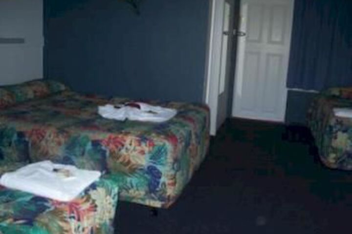 Room 9 of 21