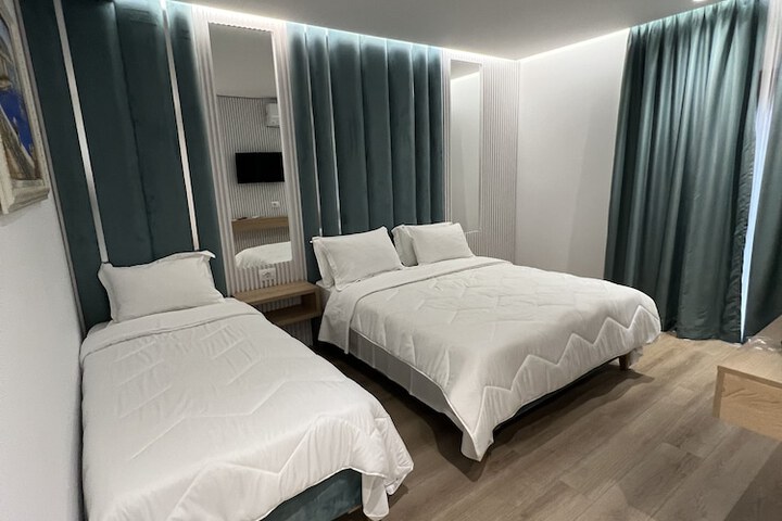 Room 31 of 191